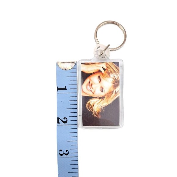 Vintage Olivia Newton-John Photo Keychain Double Sided New Acrylic Collectible - Picture 3 of 3